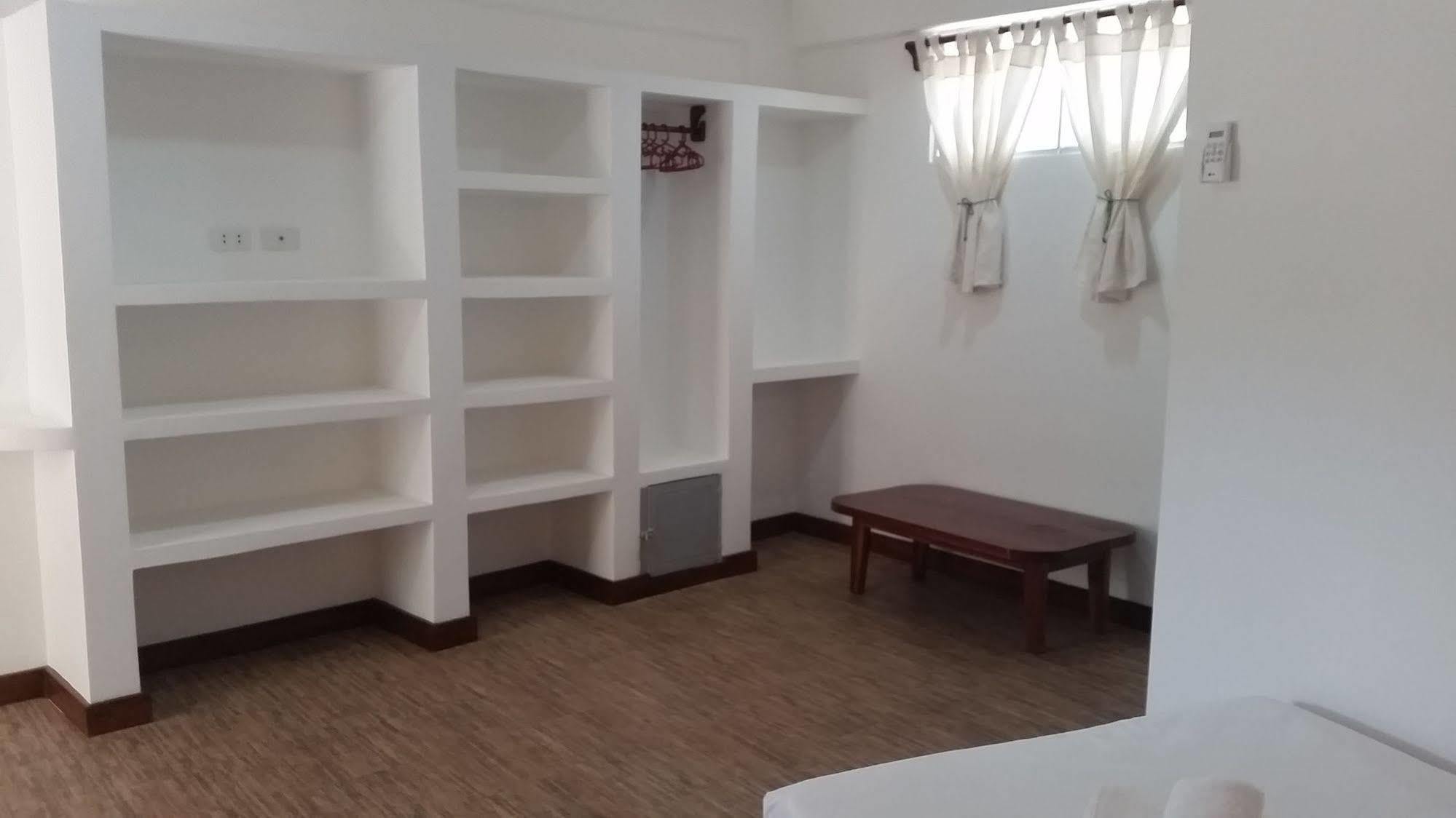Wind Rider'S Inn Balabag  Екстер'єр фото